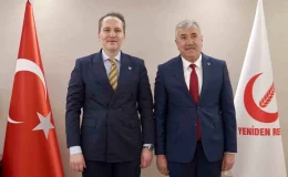 Eski AK Parti Şanlıurfa Büyükşehir Belediye Başkanı Nihat Çiftçi, Yeniden Refah Partisi’ne katılarak Karaköprü Belediye Başkan adayı oldu