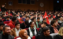 Gençlik ve Spor Bakanı Osman Aşkın Bak, gençlere hitaben konuştu