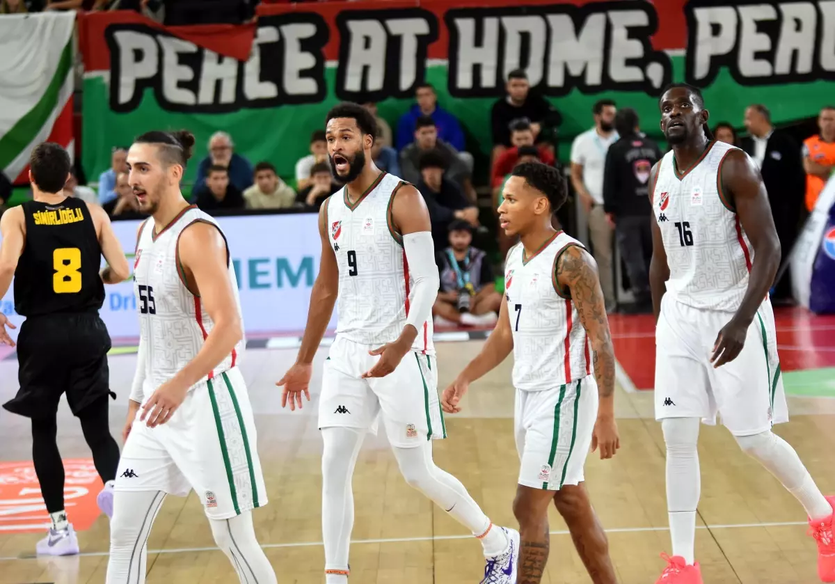 Karşıyaka’da Basketbol Takımından Antrenman Boykotu