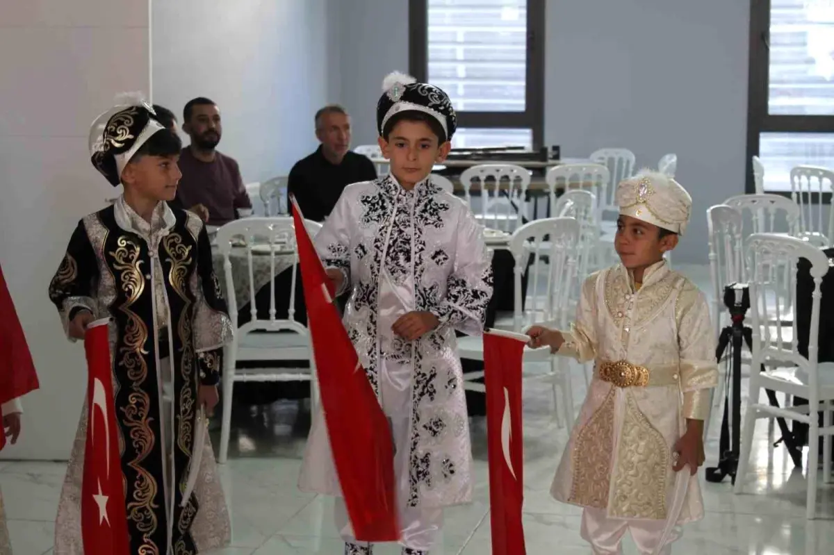 Uşak’ta Sünnet Şöleni Düzenlendi