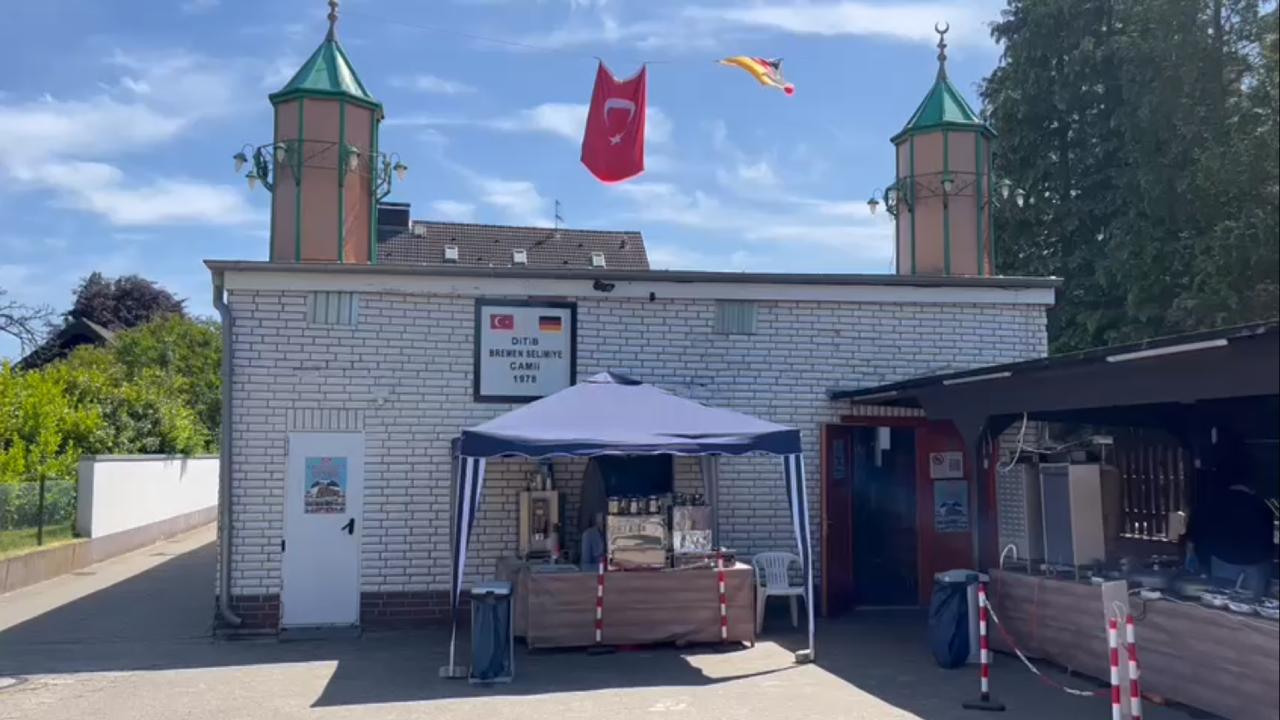 Almanya’da camilere yönelik saldırılar devam ediyor