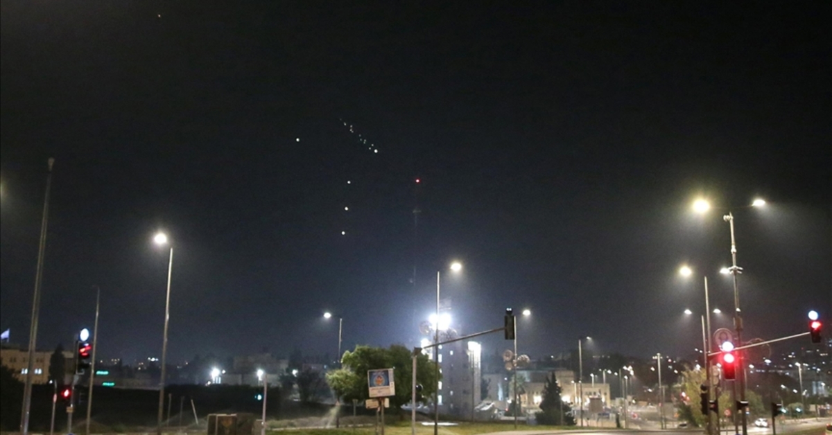 Husiler: İsrail’de askeri bir noktayı İHA’yla hedef aldık