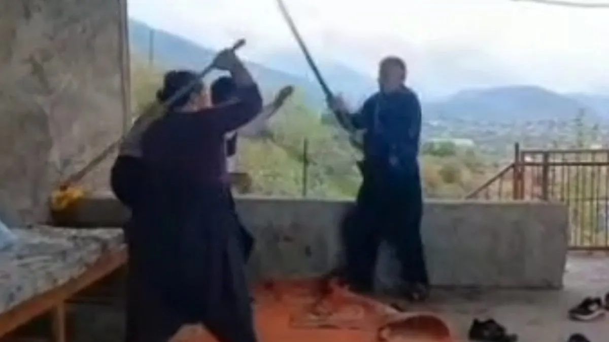 Komşu iki aile arasındaki kavga hastanede bitti: 1’i ağır, 3 yaralı!