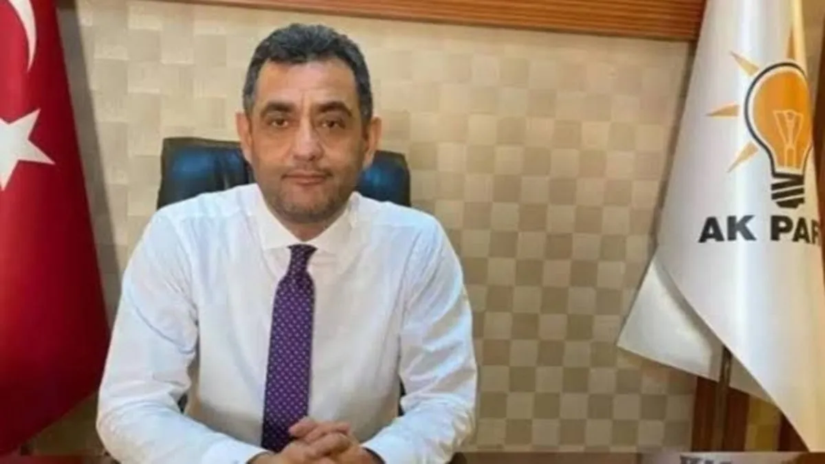 Pehlivanlı’dan Özgür Özel’e sert tepki! “Cunta arıyorsan mazine bak!”